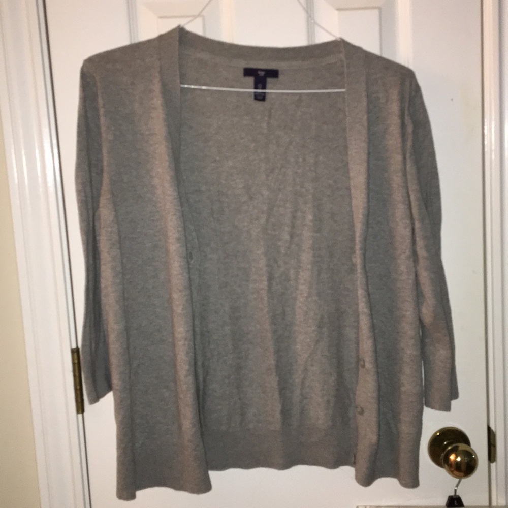 Grey 3/4 length sleeve cardigan